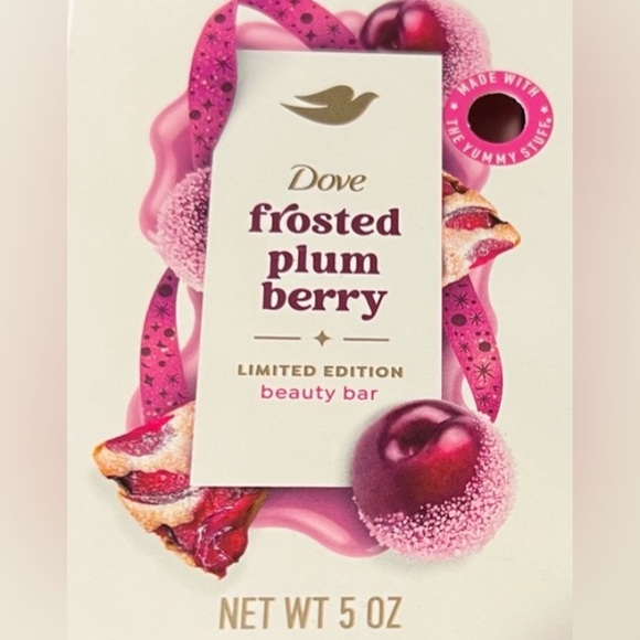Dove Limited Edition Holiday Treats Frosted Plum Berry Beauty Bar Soap - Picture 1 of 6